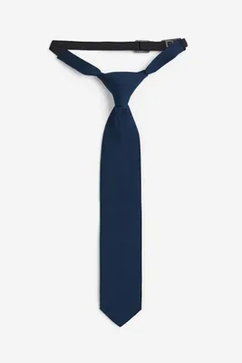 Cravate pré-nouée
