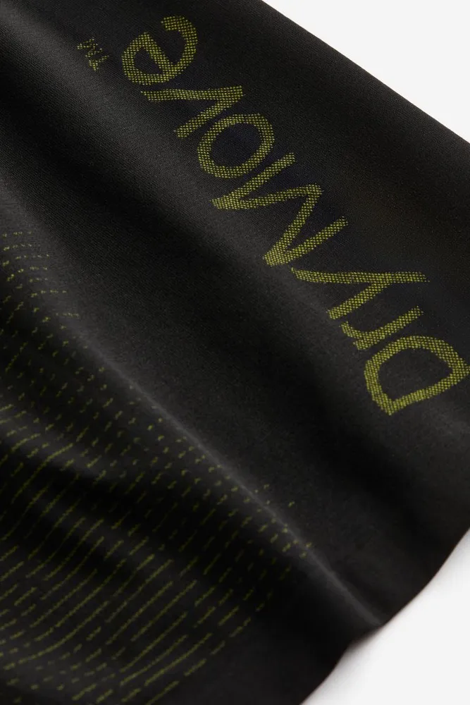 DryMove™ Seamless Sports T-shirt