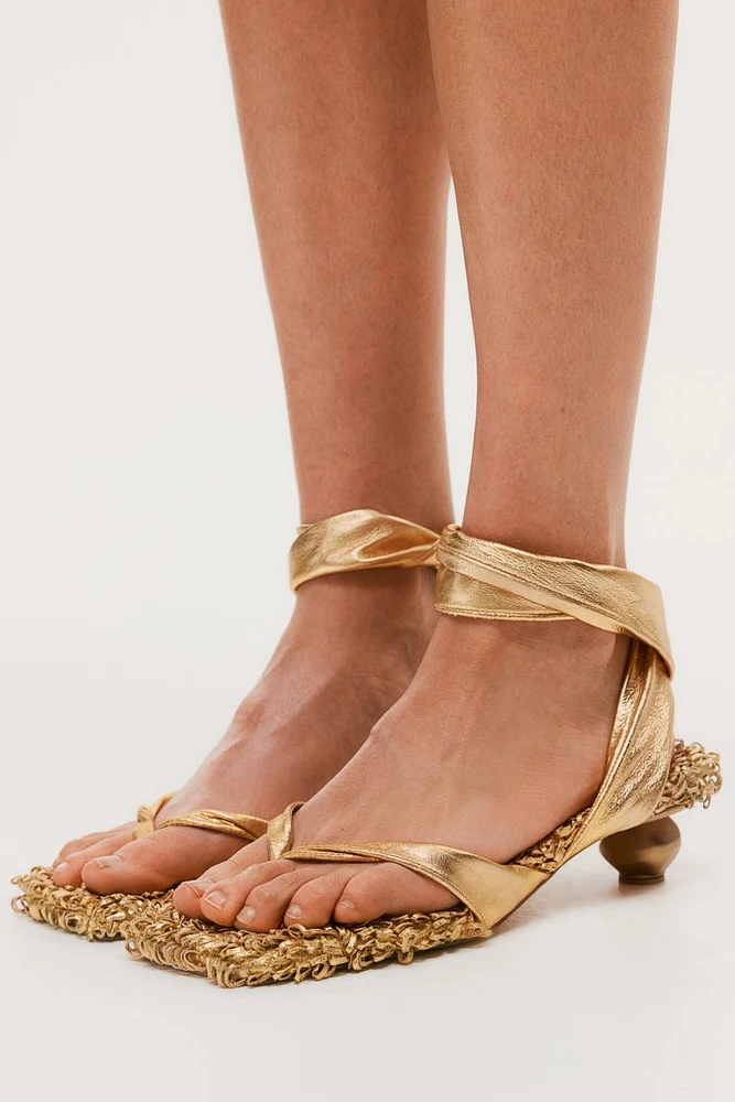 Sandalias de piel con acabado texturizado