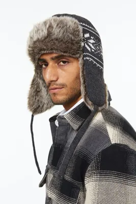 Bonnet chaudement doublé avec rabats d’oreilles