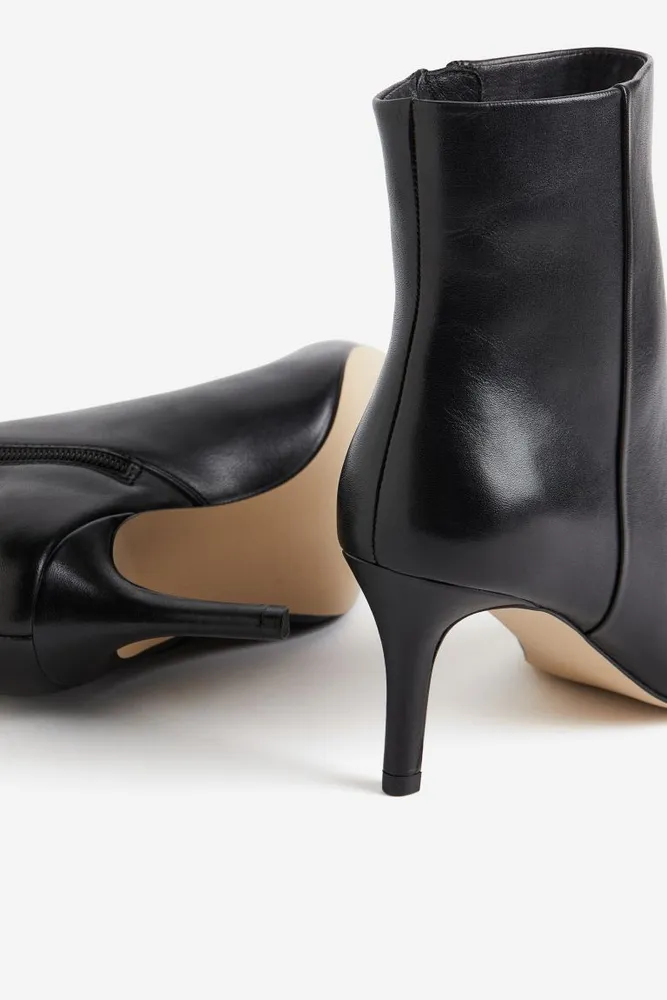 Pointed Leather Boots