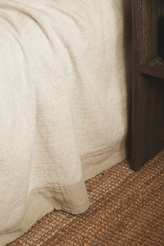 Linen-look Bedspread