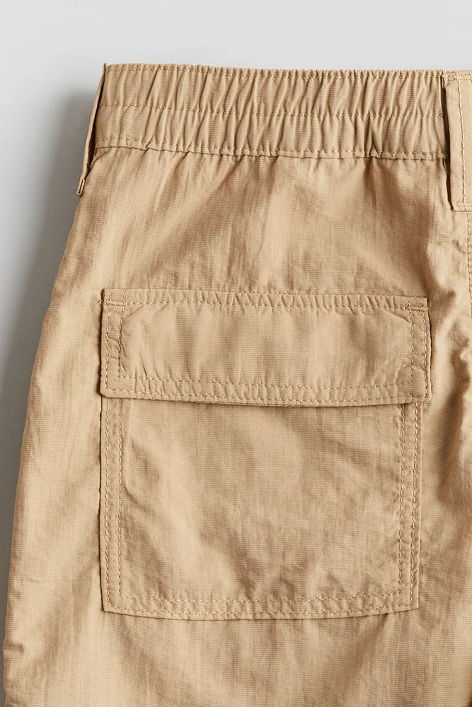 Wide-leg Cargo Pants