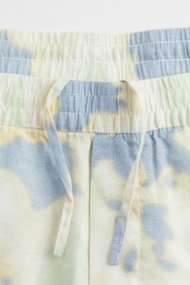 Relaxed Fit Patterned Linen Shorts