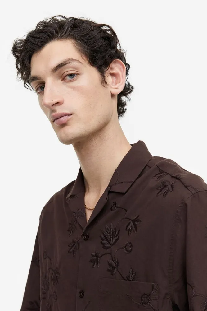 Relaxed Fit Embroidered Resort Shirt