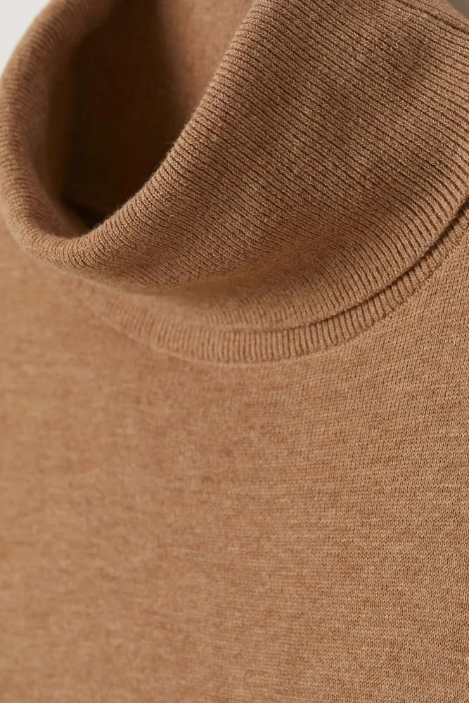 Slim Fit Fine-knit Turtleneck Sweater