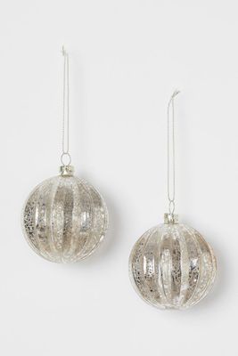 2-pack Christmas Ornaments