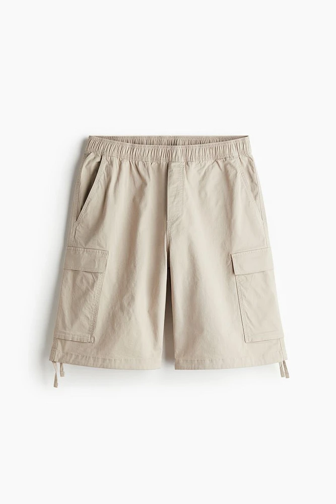 Loose Fit Twill Cargo Shorts