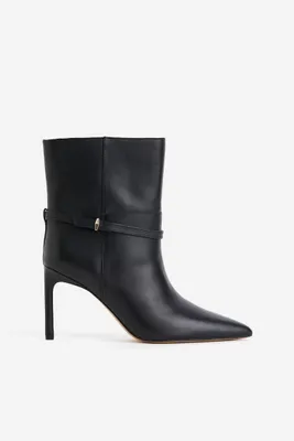 Ankle-high Leather Boots