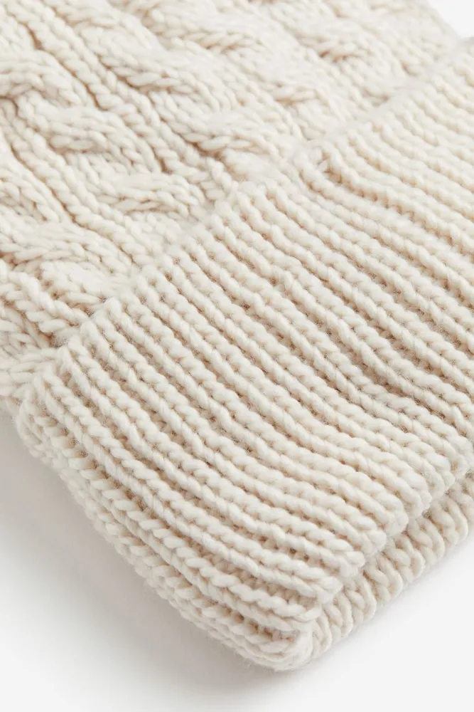 Cable-knit Pompom Hat
