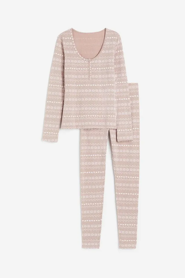 Hue Women's Sleepwell Printed Knit Capri Pajama Pant Made with Temperature  Regulating Technology