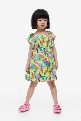 Butterfly-sleeved Patterned Dress
