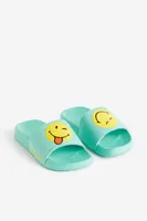 Sandalias para piscina con diseño