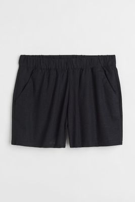 Wide-cut Shorts