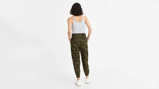 Levi Off Duty Joggers | The Summit