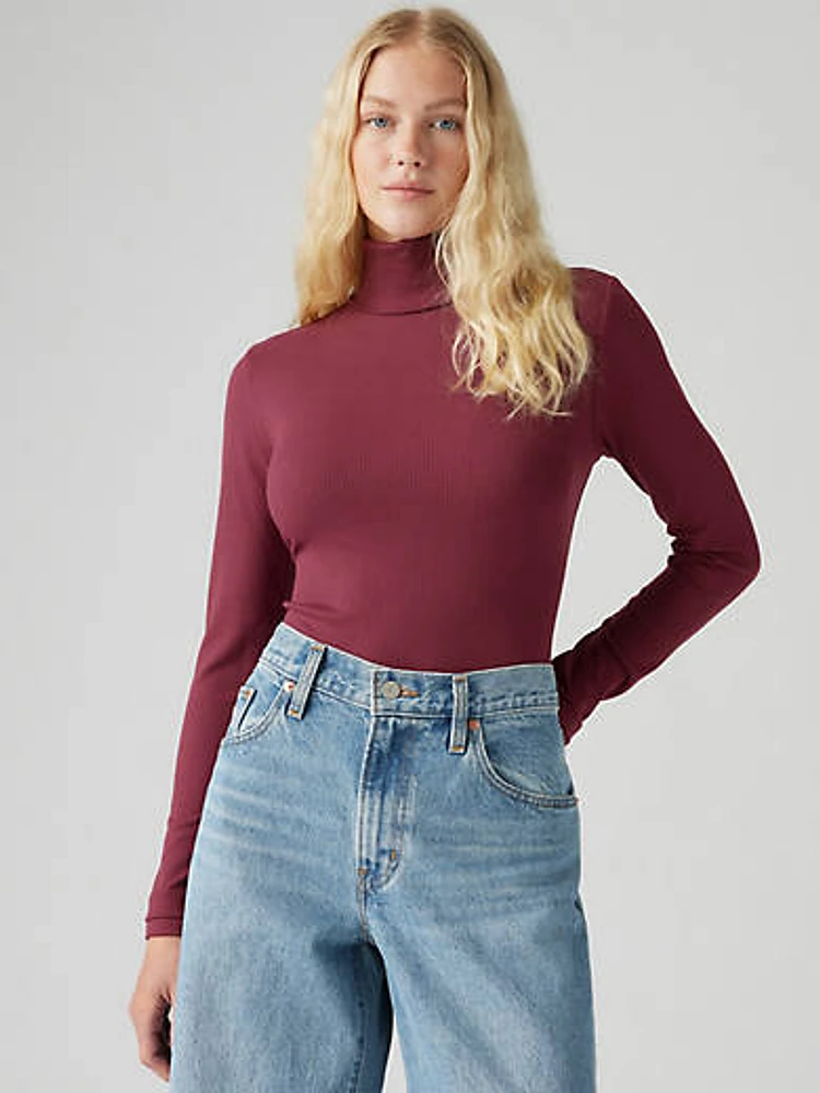 Dreamy Turtleneck Top