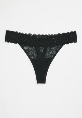 Vintage Lace Solid Thong Panty