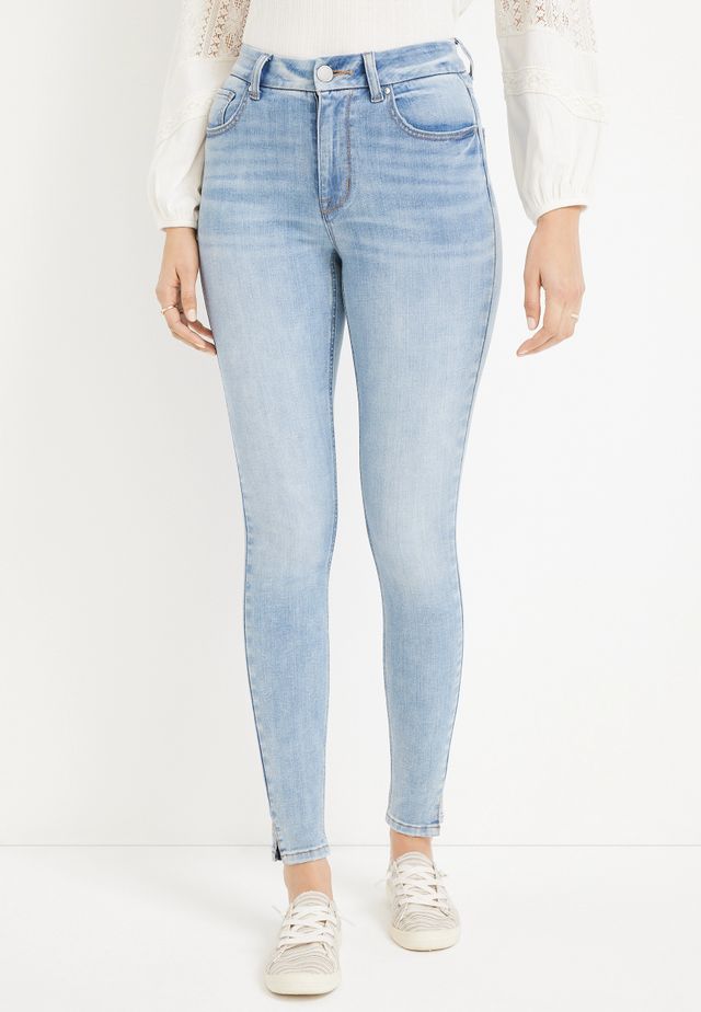 Curvy Super High Waisted Ripped Hem Slim Jeans