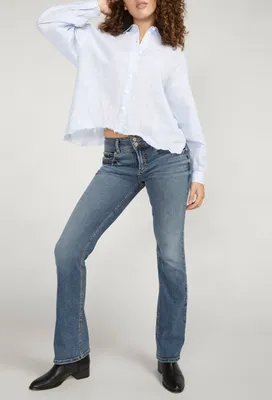 Silver Jeans Co.® Suki Curvy Mid Rise Flap Pocket Slim Boot Jean