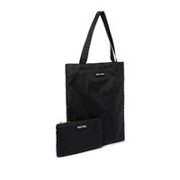 Pochette avec logo sur le devant