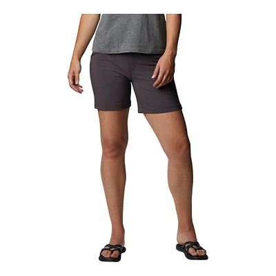 Columbia Women's Peak To Point 8 Inch Shorts