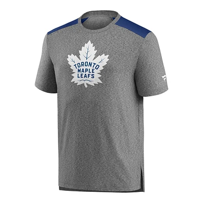 Toronto Maple Leafs Fanatics Men's Travel And Training Clutch T Shirt