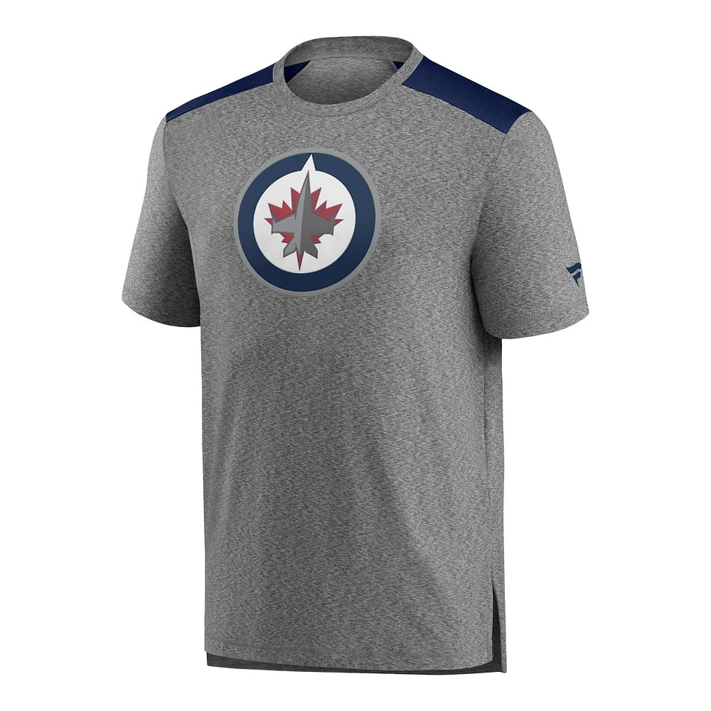 Winnipeg Jets Fanatics Travel And Training Clutch T Shirt