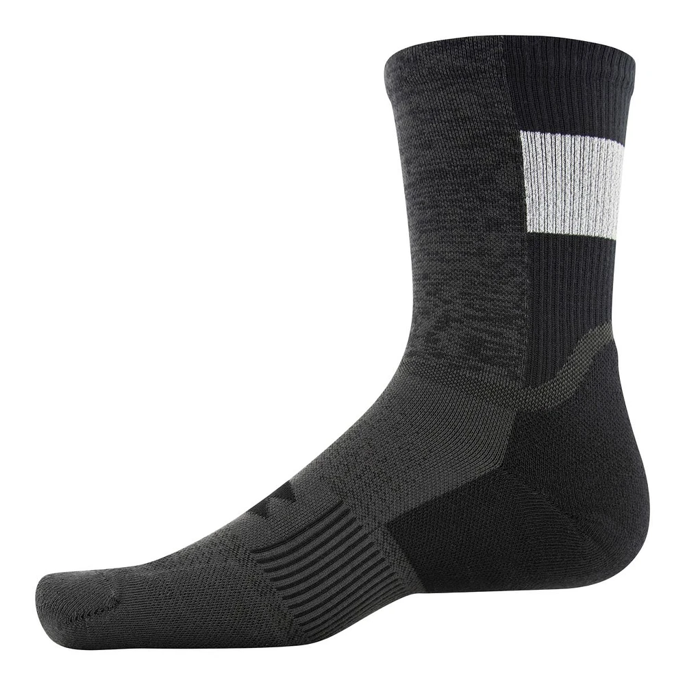 Under Armour Men's dry Athletic Crew Socks, Moisture-Wicking