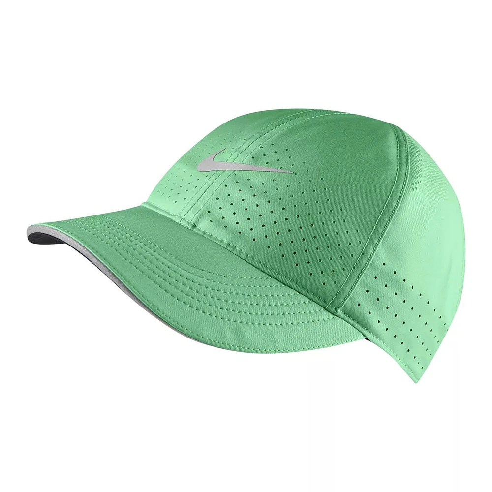 Nike Women's Run Dri-FIT Featherlight Cap