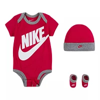 Nike Girls' Futura 3 Piece Set