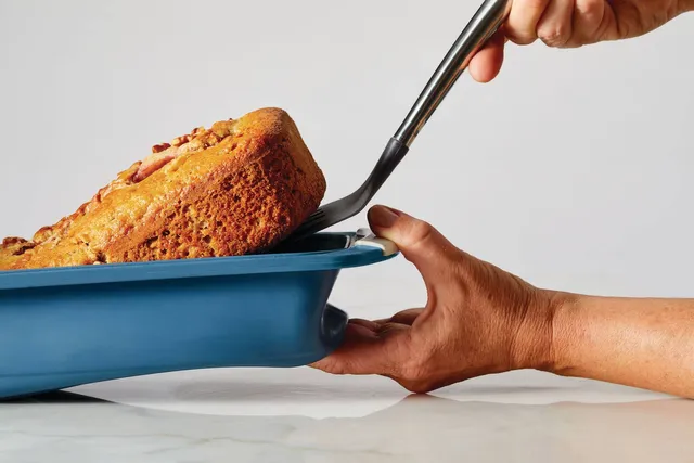 Vida by PADERNO Silicone Non-Stick Mini Muffin Pan, 24-Cup