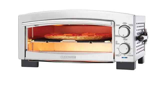 https://cdn.mall.adeptmind.ai/https%3A%2F%2Fmedia-www.canadiantire.ca%2Fproduct%2Fliving%2Fkitchen%2Fkitchen-appliances%2F0430047%2Fblack-and-decker-pizza-oven-179b03c8-837c-491f-b341-febfefd614d5.png_640x.webp