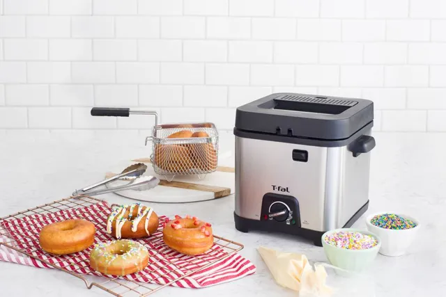 T-FAL FILTRA ONE DEEP FRYER