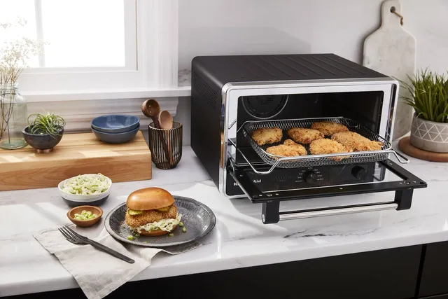 Ninja® Double Door 12-in-1 Countertop Electric Convection Oven & Air Fryer  with FLEXDOOR™, Canadian Tire in 2023