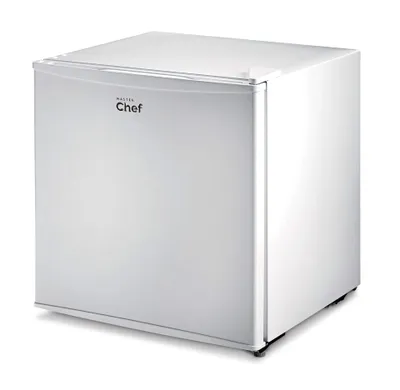 MASTER Chef Energy Star Compact Mini Bar Refrigerator Easy-To-Use Temperature Control for Dorms/Bedroom, 1.6-cu.ft., White