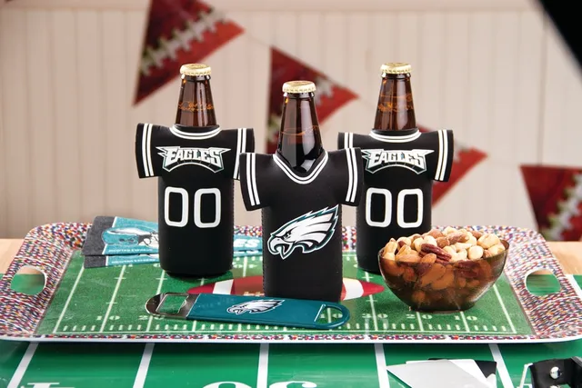 Philadelphia Eagles Dessert Plates 18ct | Party Themes Theme Party