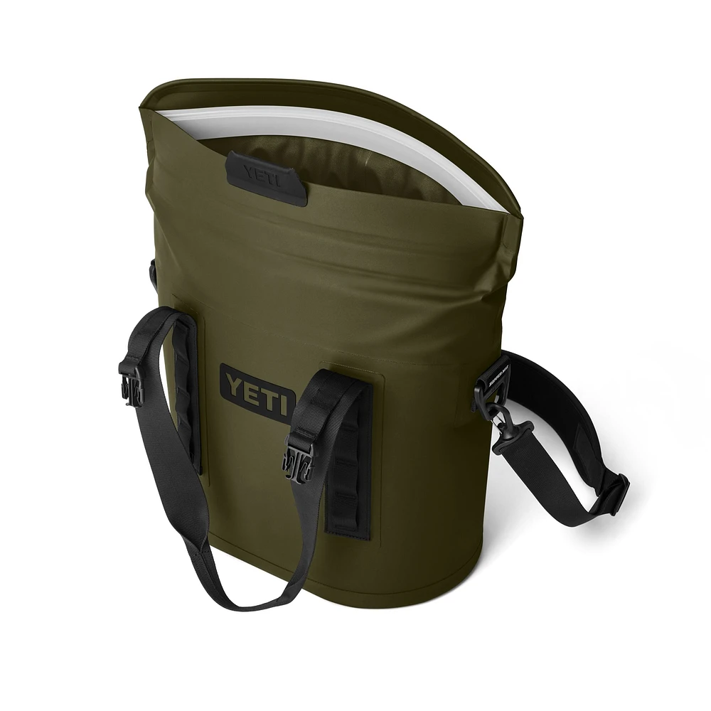 YETI Hopper® M15 Soft Cooler