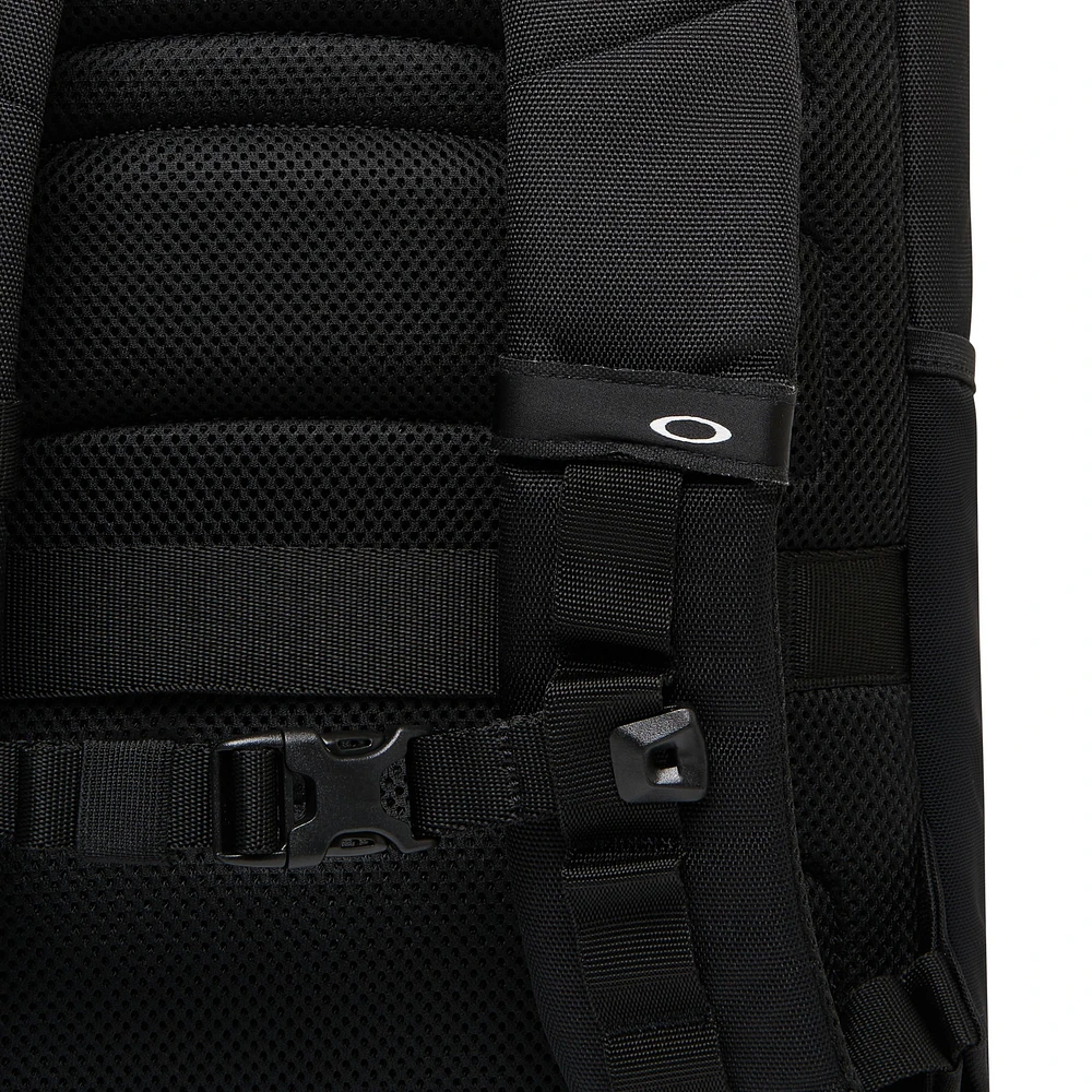 Oakley Urban Path Recycled 25L Backpack