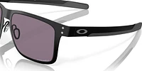 Oakley Unisex Holbrook Wayfarer Sunglasses