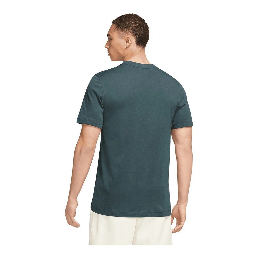 Nike Sportswear Men's Club T-Shirt