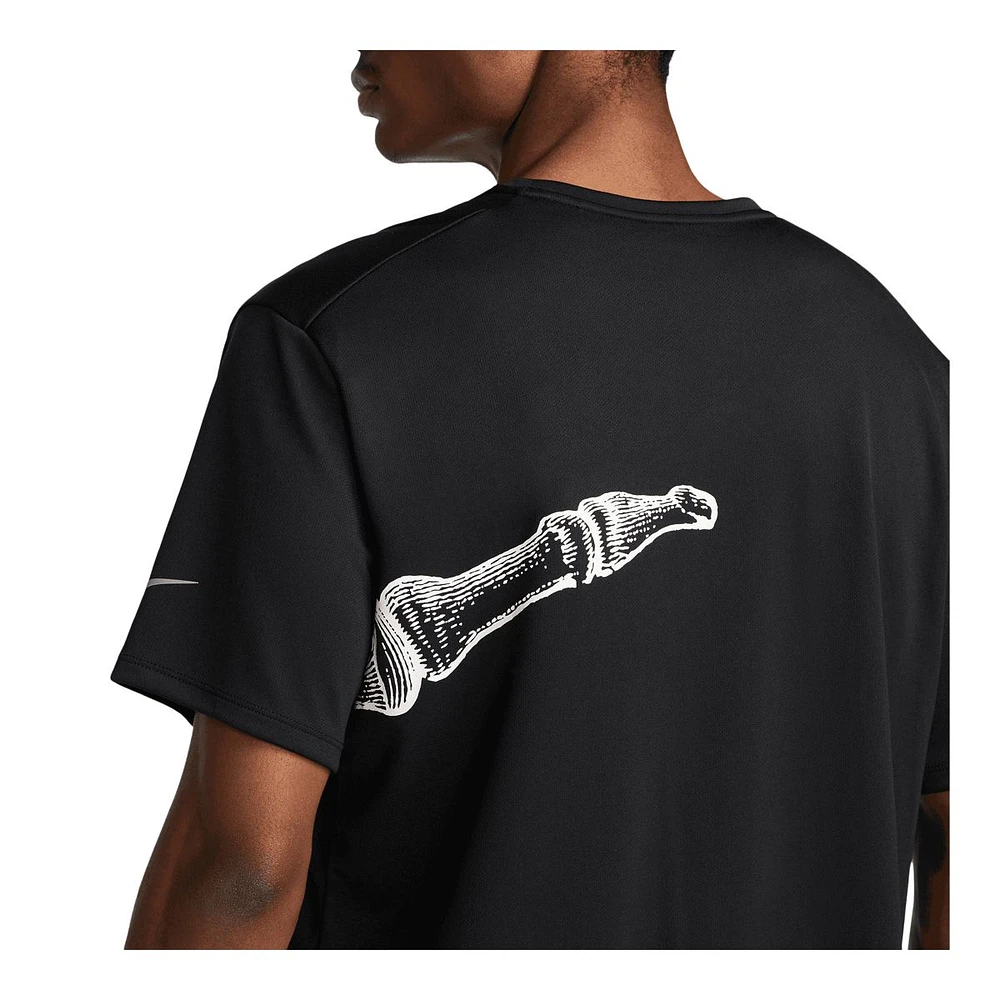 Nike Men's Miler Run Division Graphic T Shirt