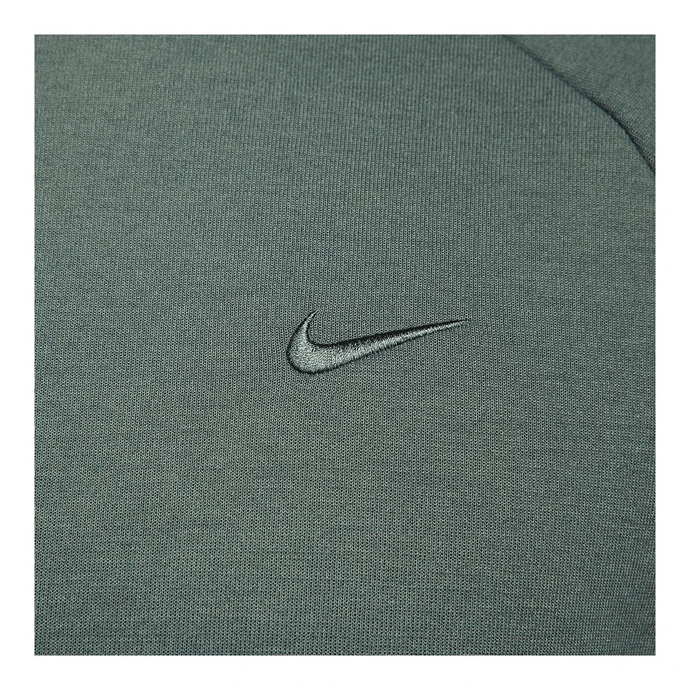 Nike Men's Primary UV Sweatshirt