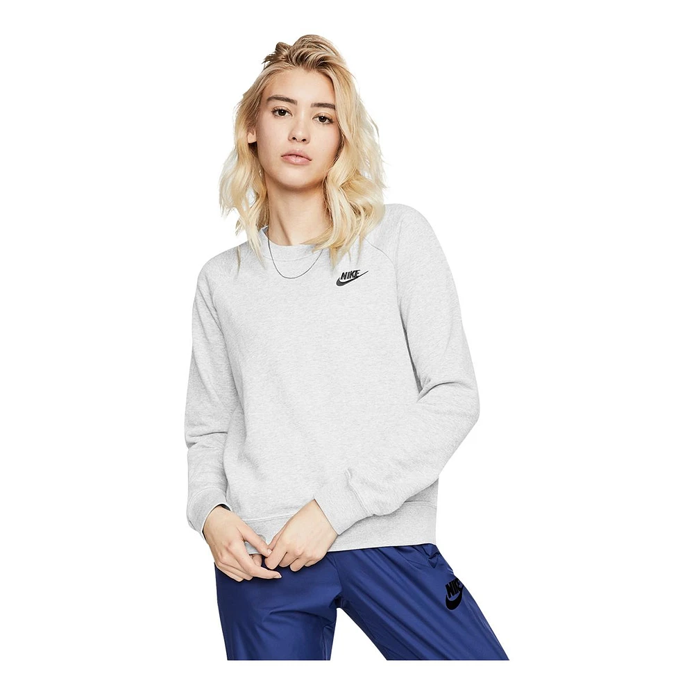 Nike Women's Essentials Fleece Sweatshirt