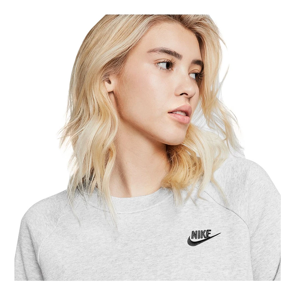 Nike Women's Essentials Fleece Sweatshirt