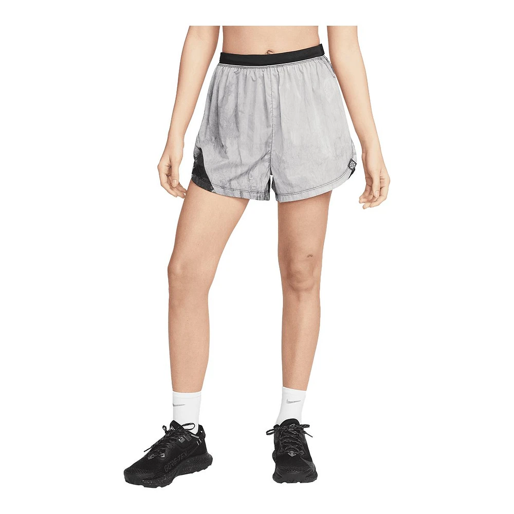 Nike Women's NK Dri-FIT Trail MR 3 Inch Shorts