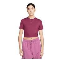 Nike Women's Essentials Slim Cropped LBR T Shirt