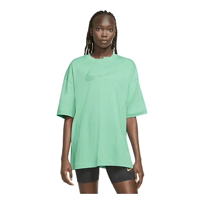 Nike Sportswear Women's Plus Collection Over T Shirt