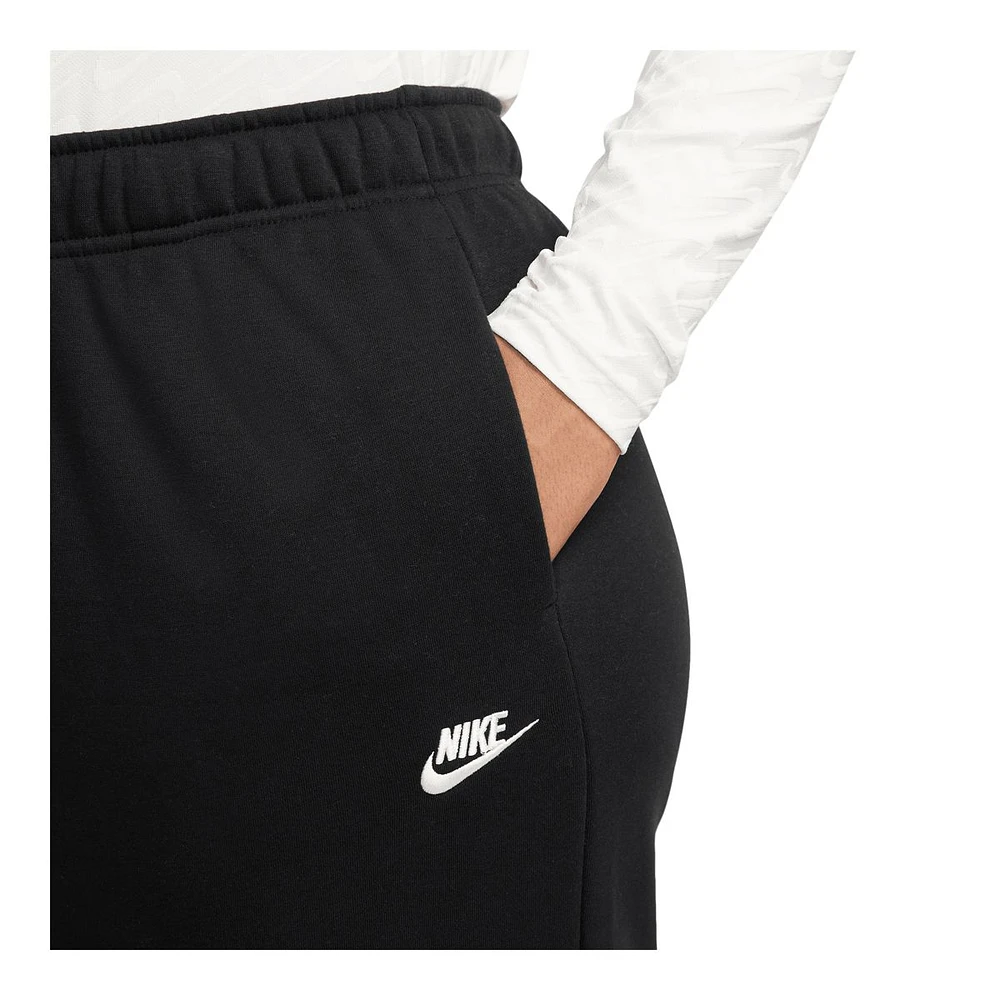 Nike Women's Club Fleece Mid-Rise Oversized Pants