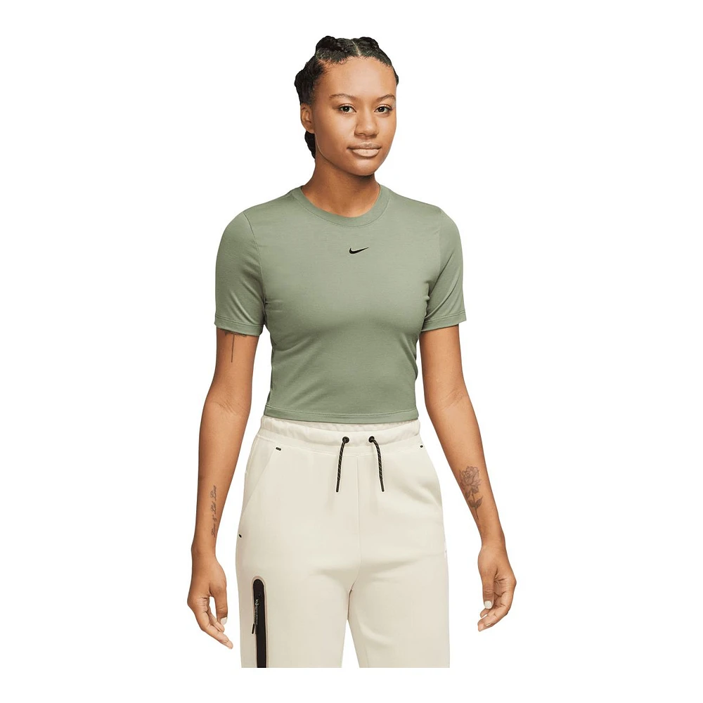 Nike Women's Essentials Slim Cropped LBR T Shirt