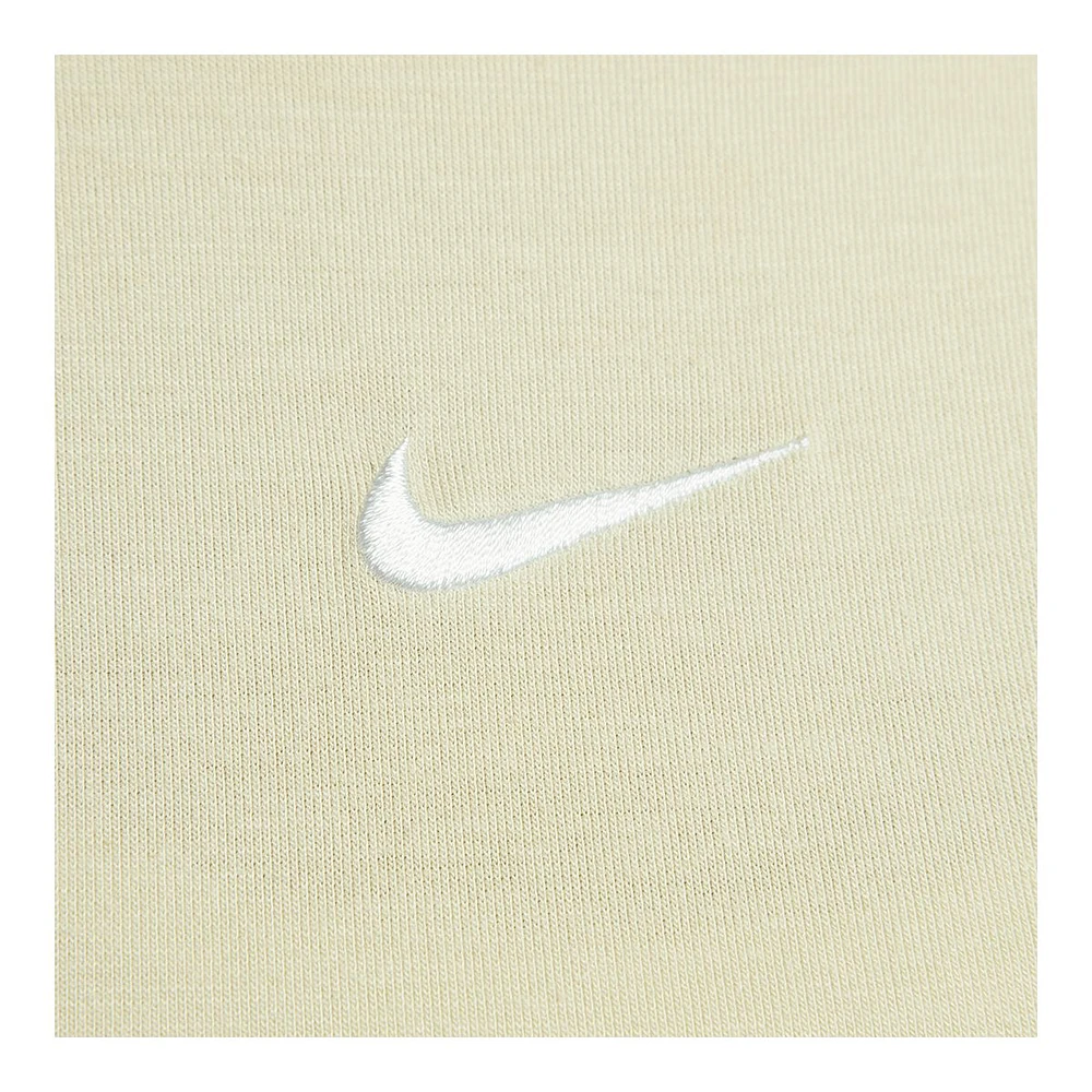 Nike Women's Essentials Slim Cropped LBR T Shirt